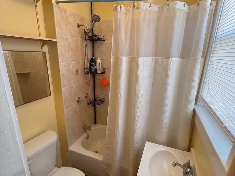 708 Hamilton St #2 — Photo 8