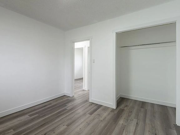 5th image of 1831 44th St SE #A