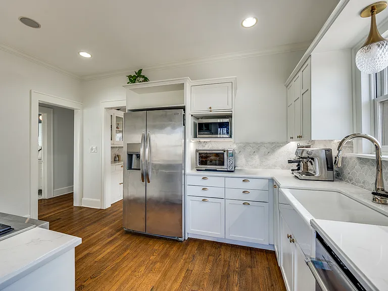 6915 Clayton Ave — Photo 6