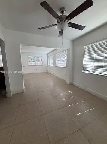 6370 SW 17th St — Photo 11