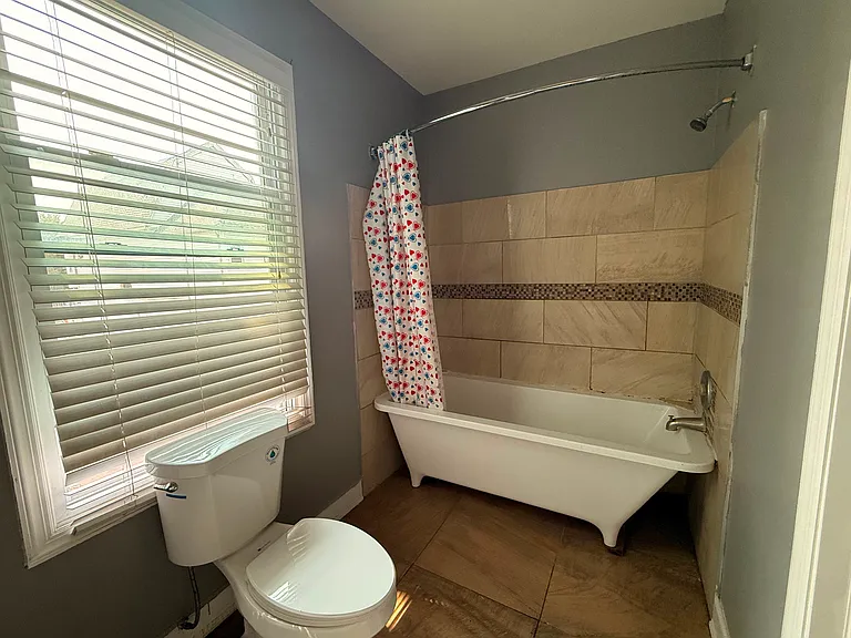 165 N 11th St #2 — Photo 17