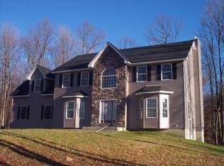 5 Pluto Ln, Modena, NY 12548