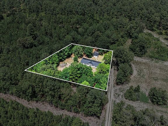 3rd image of 145 Sarah Ave.
