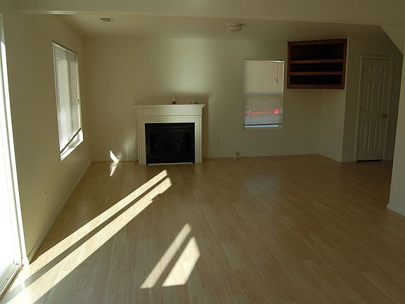4th image of 18673 E 41st Ave