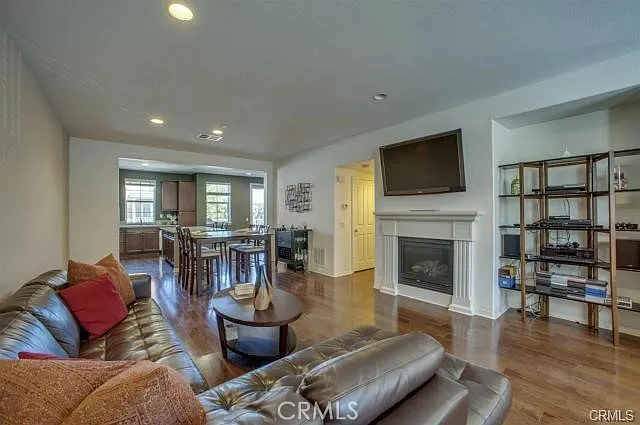 1422 Mayfield Way — Photo 5