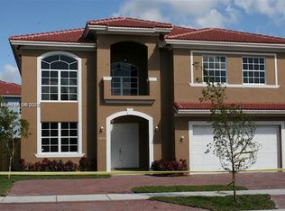 15635 SW 12th Ter, Miami, FL 33194