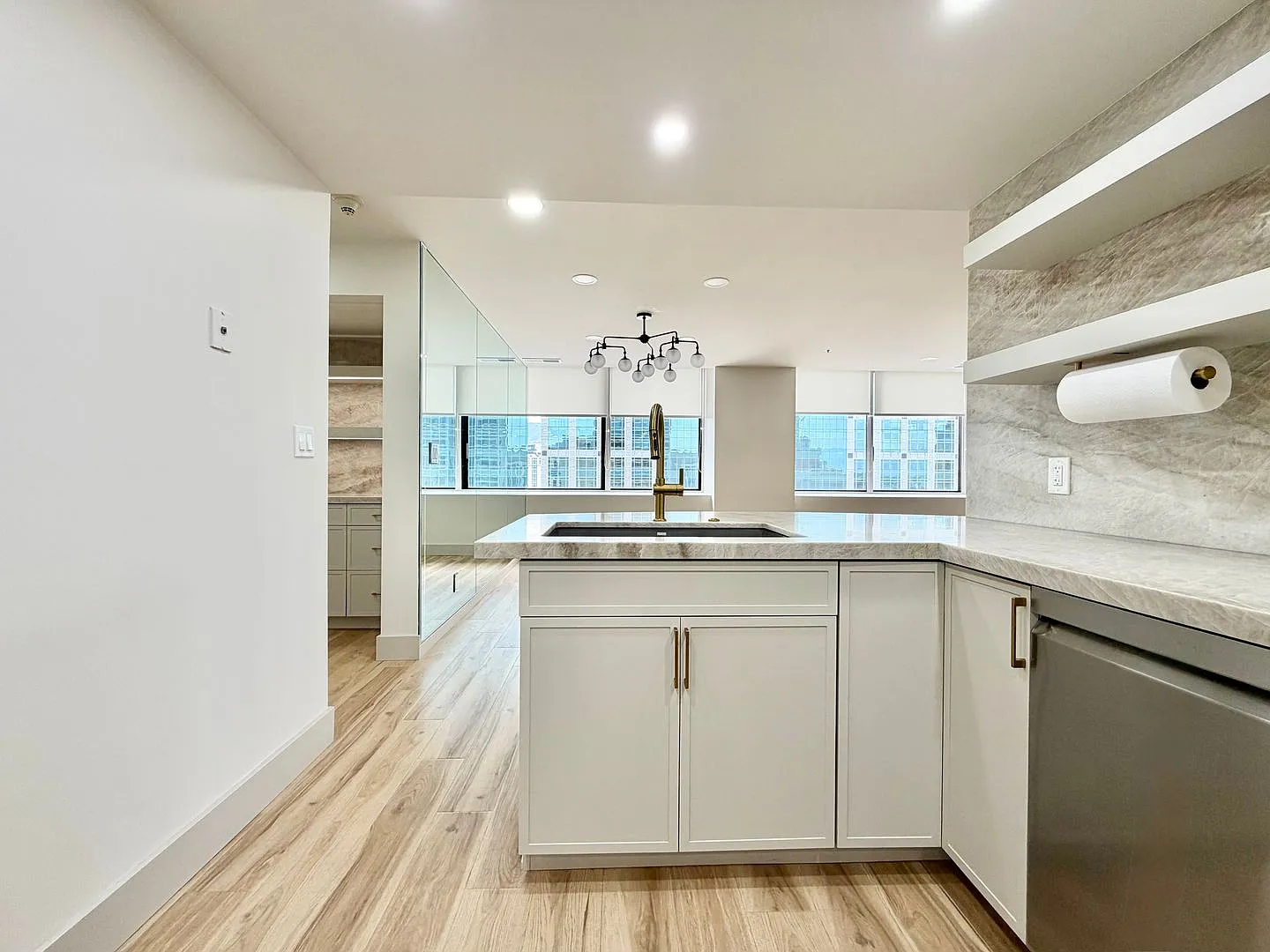 Luxury Downtown SLC Living | Rooftop Views + Resort-Style Amenities — Photo 4