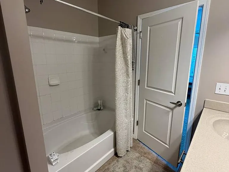 Unit Photo