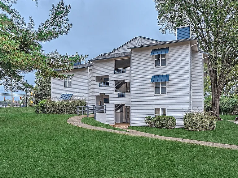 Rise Matthews Pointe — Photo 56