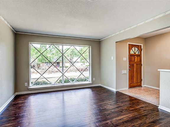 4th image of 8430 Sweetwater Dr