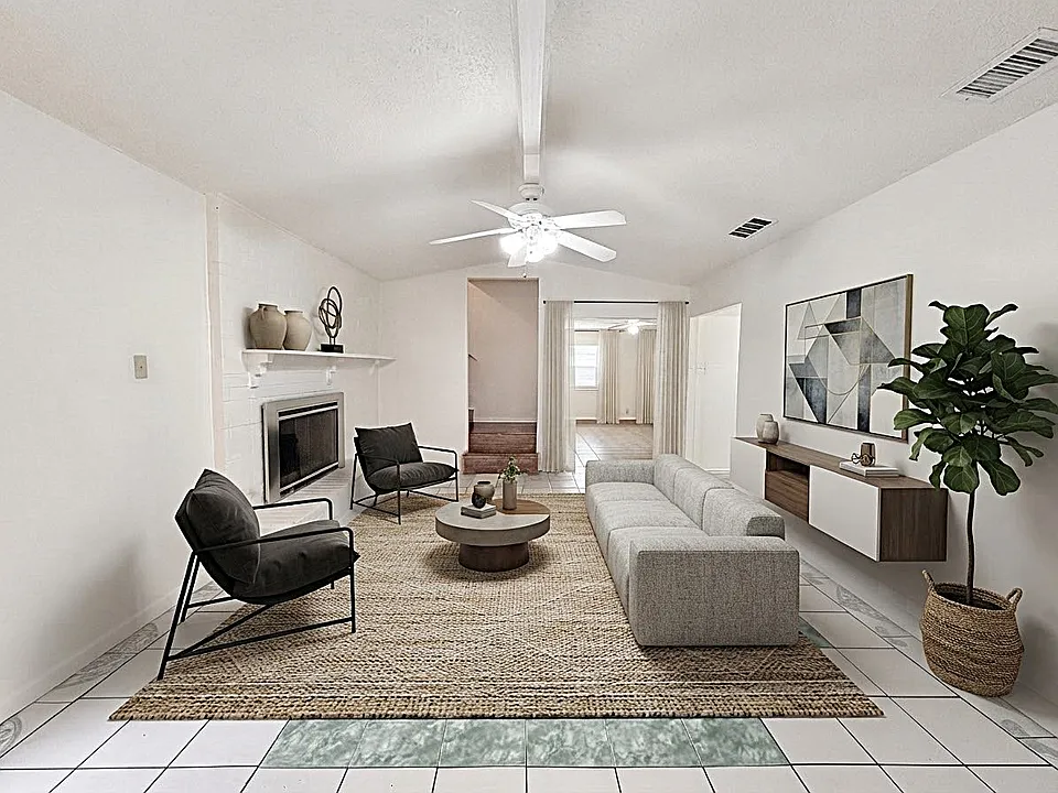 610 Colonial Dr