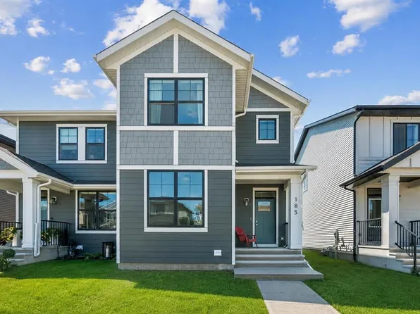 185 N Emberside Holw, Cochrane, AB T4C 3E1