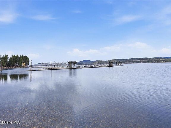 3rd image of 4724 S Arrow Point Dr #207