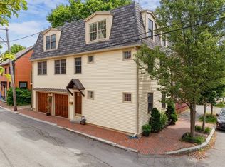 37 1/2 Federal St, Newburyport, MA 01950