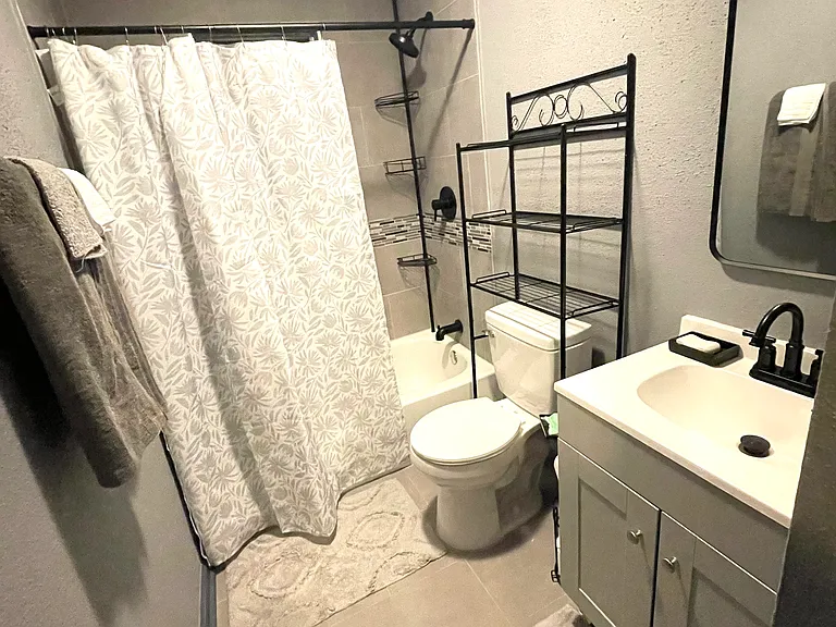 131 Goldsmith St — Photo 10