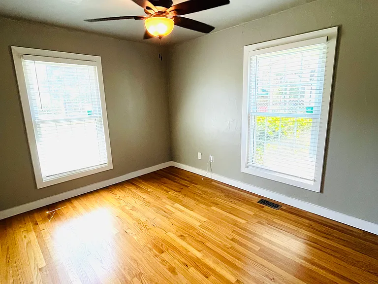 6712 N Ross Ave — Photo 13