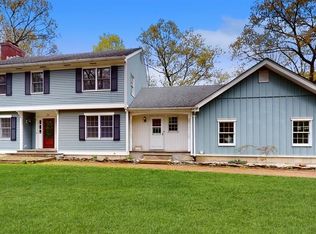 34 Contour Ln, Salt Pt, NY 12578