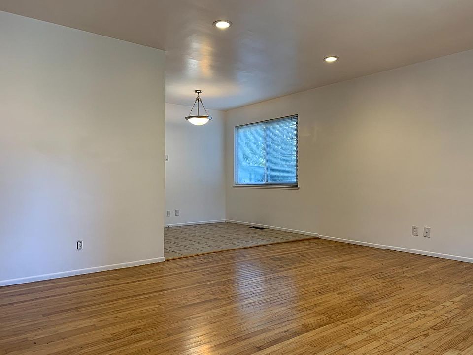 1st image of 327 Elm St #1