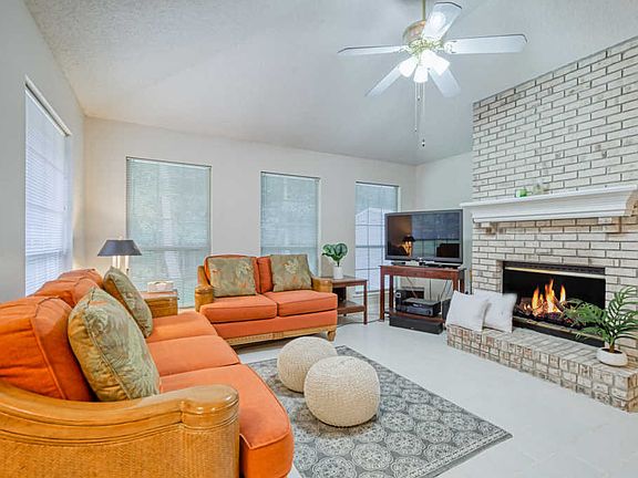 2nd image of 8354 Lakemont Dr