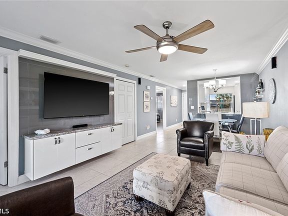 4th image of 1519 Cape Coral Pkwy W APT 9