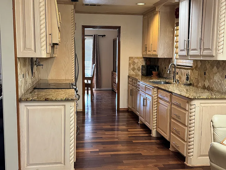 9001 Hunters Glen Trl — Photo 10