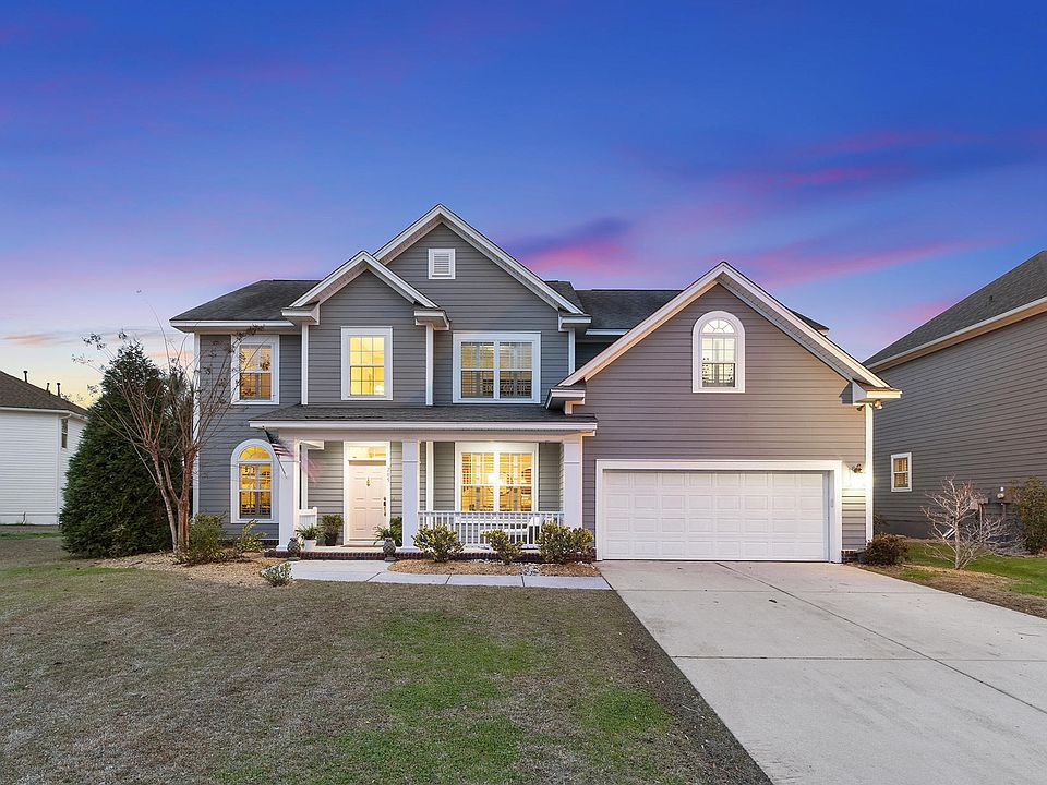 1st image of 205 Carolinian Dr