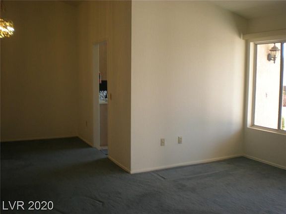 3rd image of 9524 Ruby Hills Dr