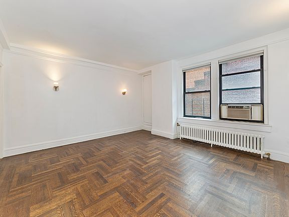 4th image of 55 E 86th St #4D