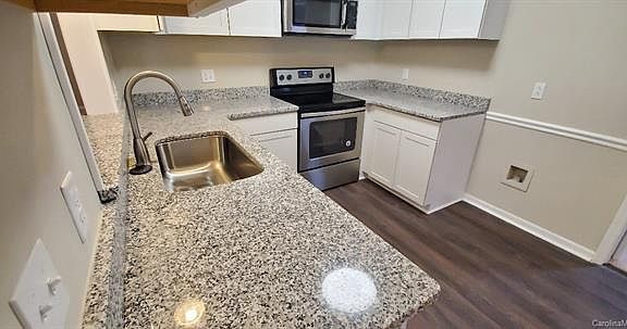 3rd image of 9108 Winter Moss Ct