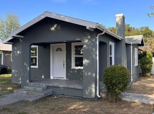 907 S 7th St, Fresno, CA 93702