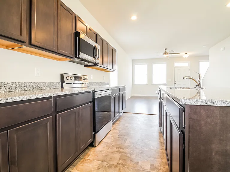 149 Valley Creek Dr — Photo 9