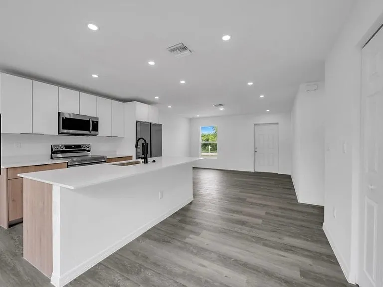 382 McArthur Blvd — Photo 5