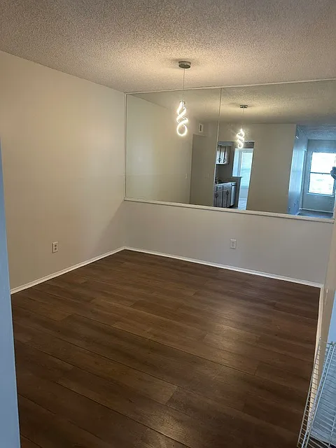 2 bed, 1139 sqft, $1,500 — Photo 4