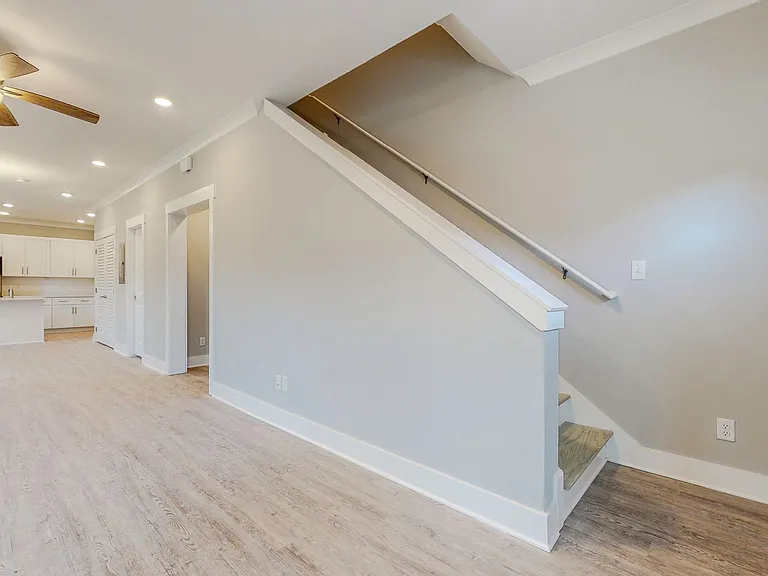 226 Date Palm Ln — Photo 10