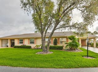 426 Gladstone Pl, Sun City Center, FL 33573