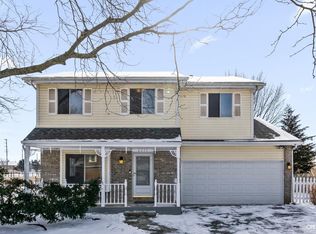 2475 Westleigh Ct, Aurora, IL 60504