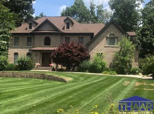 2461 Oakcrest Ln, Terre Haute, IN 47803