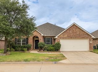 2815 Fox Creek Trl, Arlington, TX 76017