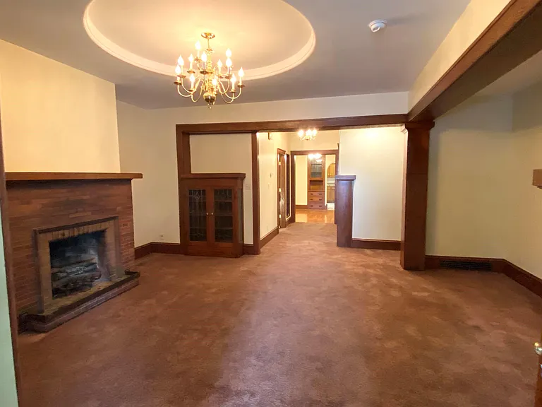 130 E North St #1 — Photo 2