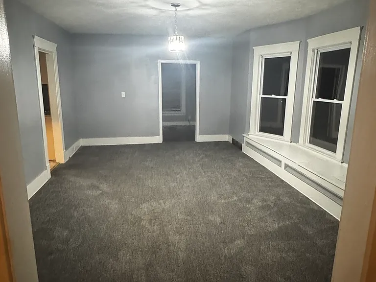 1864 Hastings Ave — Photo 12