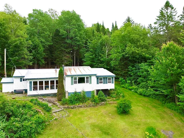 16 Griffin Road, Stewartstown, NH 03576