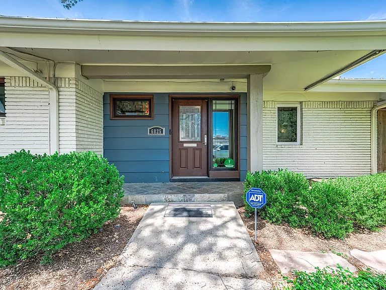 6825 Bellgreen Dr — Photo 5