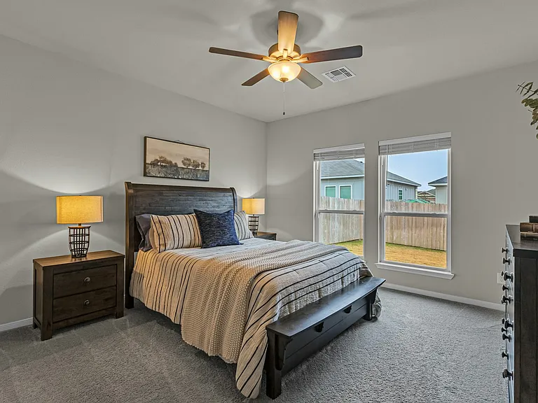 2221 Clove Ct — Photo 20