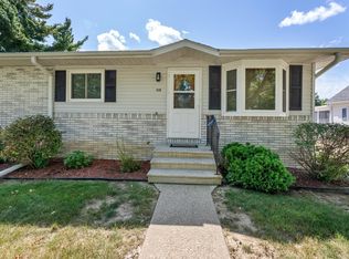 429 S 1st St, La Crescent, MN 55947