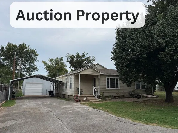 305 W 40th Pl, Sand Springs, OK 74063