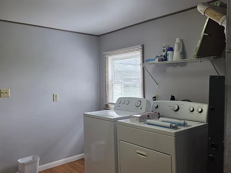 6172 Loe Rd — Photo 10