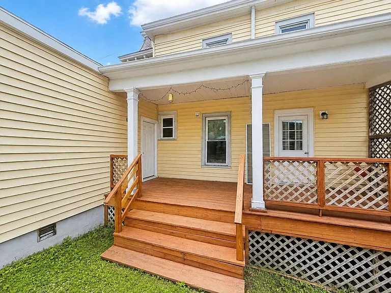 834 Warren St #1 — Photo 11