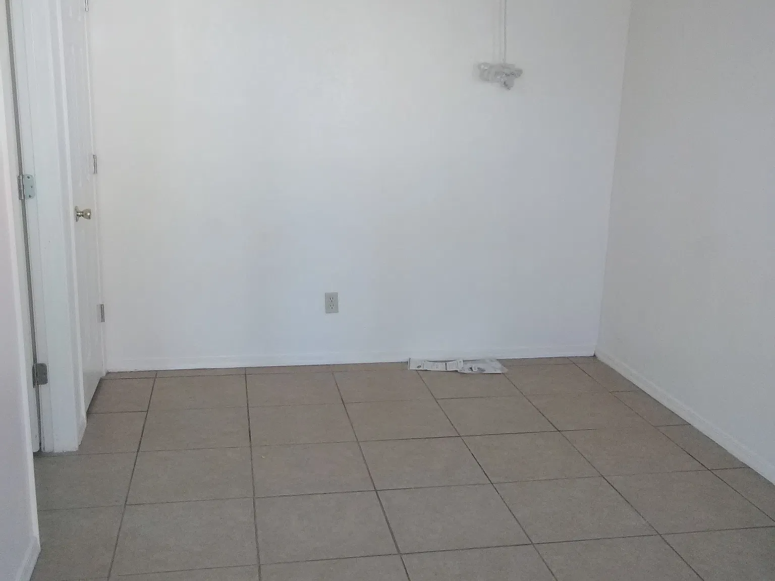 Studio, 500 sqft, $750 — Photo 2