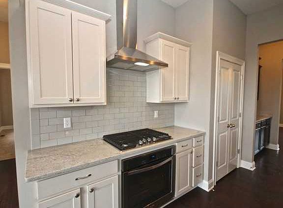 3rd image of 2835 Old Vines Dr