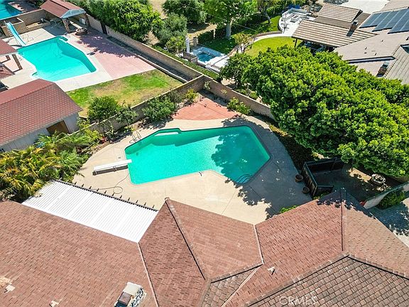 3rd image of 409 S La Serena Dr